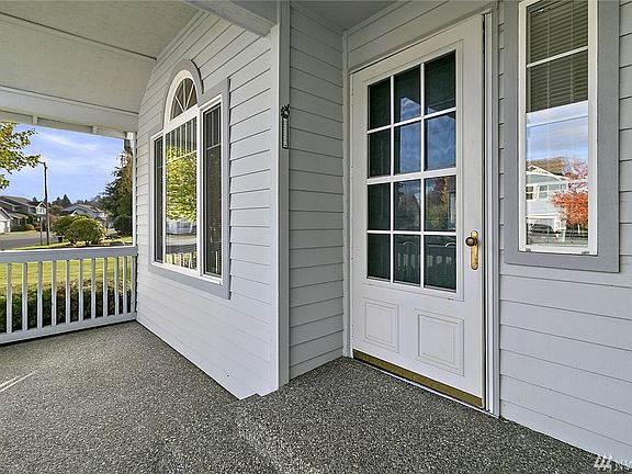 2nd image of 16926 132nd Ave E