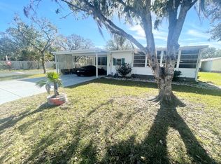 419 Skycrest Ln, Plant City, FL 33565
