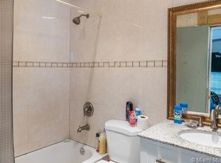 5441 NW 16th St, Lauderhill, FL 33313