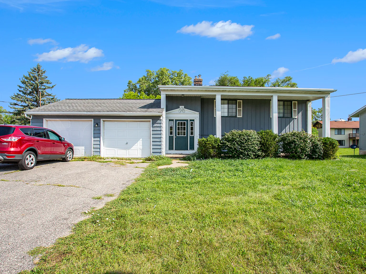 2 bed, 900 sqft, $1,750 — Photo 3