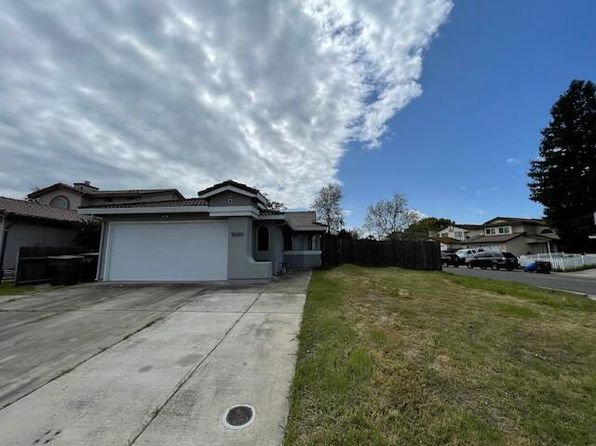 5000 Camino Royale Drive, Sacramento, CA 95823