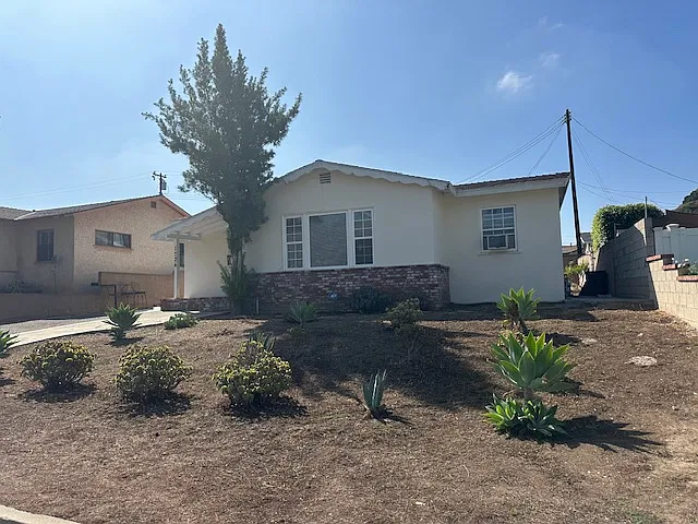 3 bed, 1.5 bath, 1121 sqft, $3,500 — Photo 1