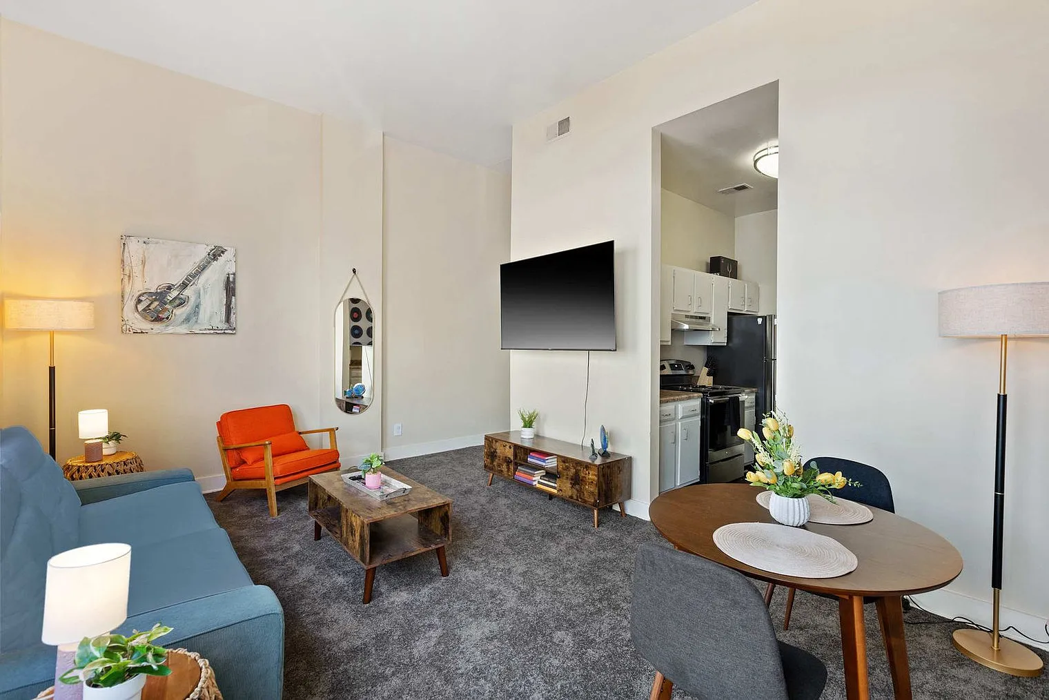 1 bed, 1.0 bath, $1,825 — Photo 3