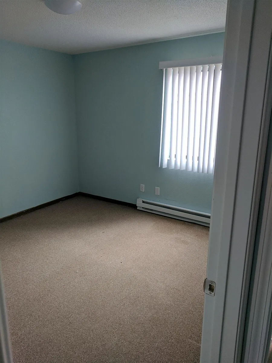 Building Photo - 108 Hager Ave #8