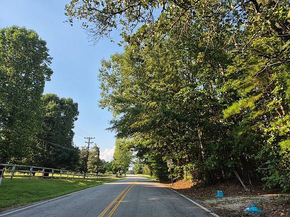 5th image of 4221 Old Douglasville Rd