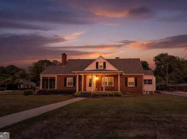 6127 Newton Dr NE, Covington, GA 30014