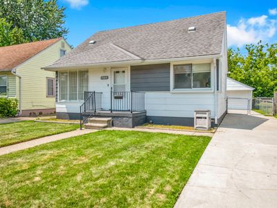 23733 Lexington Ave, Eastpointe, MI, 48021