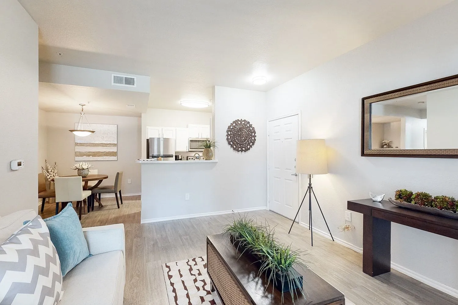 Brynwood Apartments — Photo 2