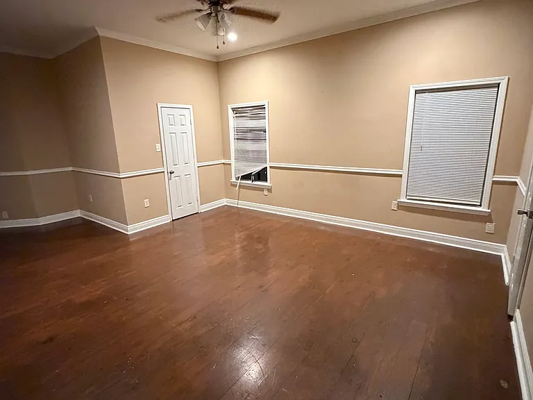 5560 Maple Ridge Dr — Photo 15
