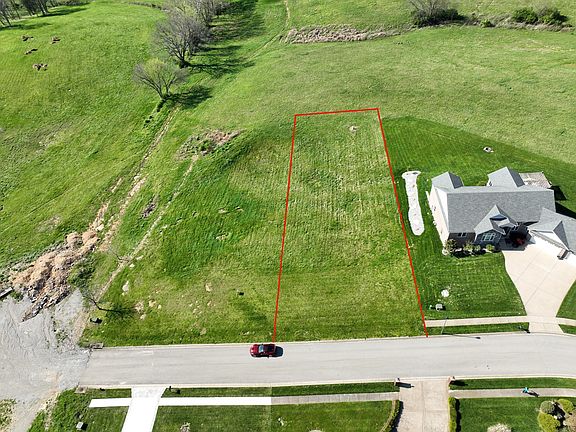 5th image of 608 Imperial Lakes Rd #235