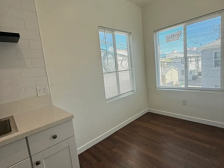 19 Granada Ave #7 — Photo 6