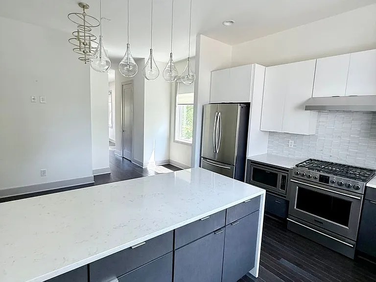 1117 Summit Ave — Photo 18