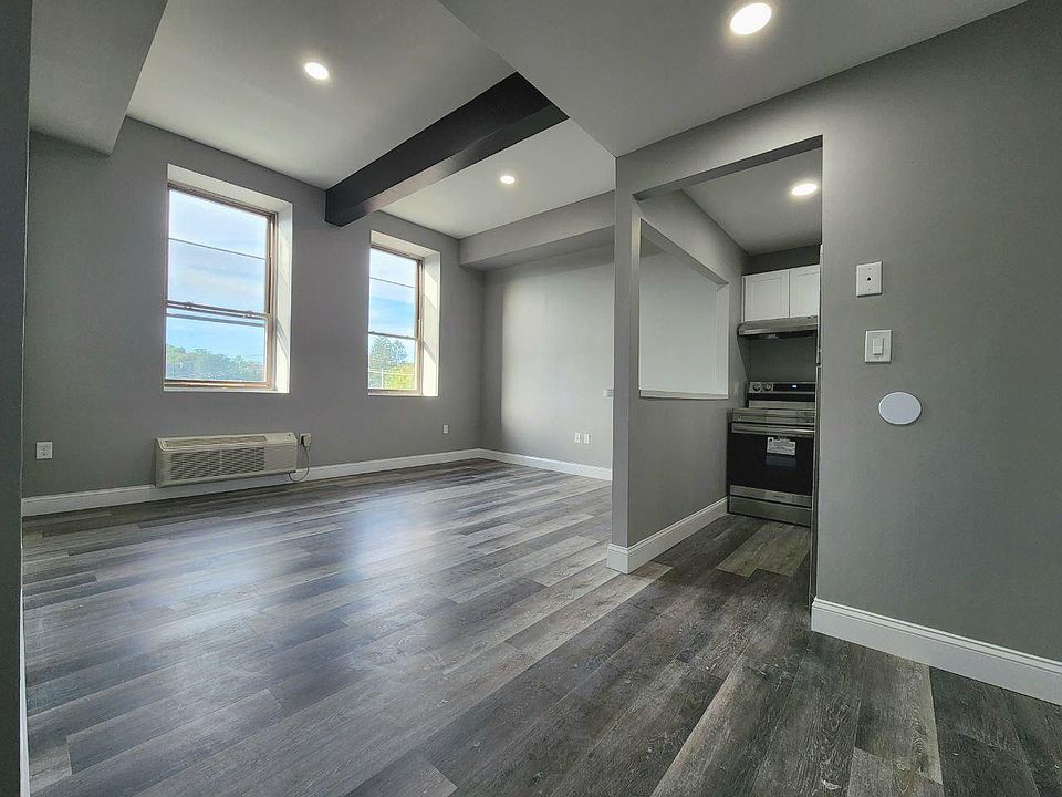 1st image of 69 Sparta Ave #309