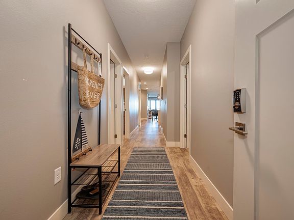 3rd image of 580 Linden Dr #308