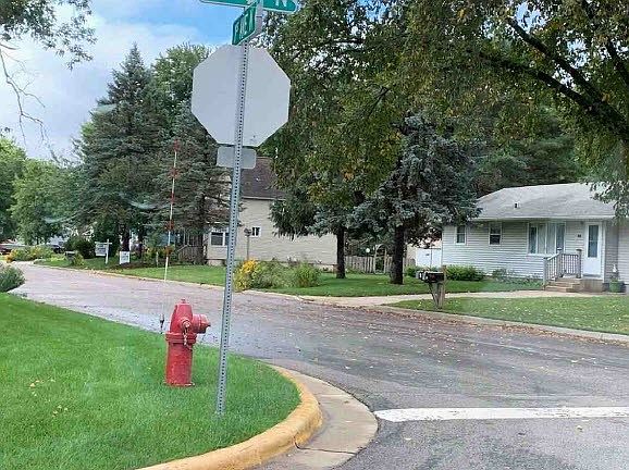 2nd image of 504 1st Ave N