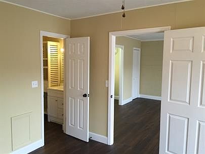 2nd image of 2241 W Pensacola St Unit 27-27-27