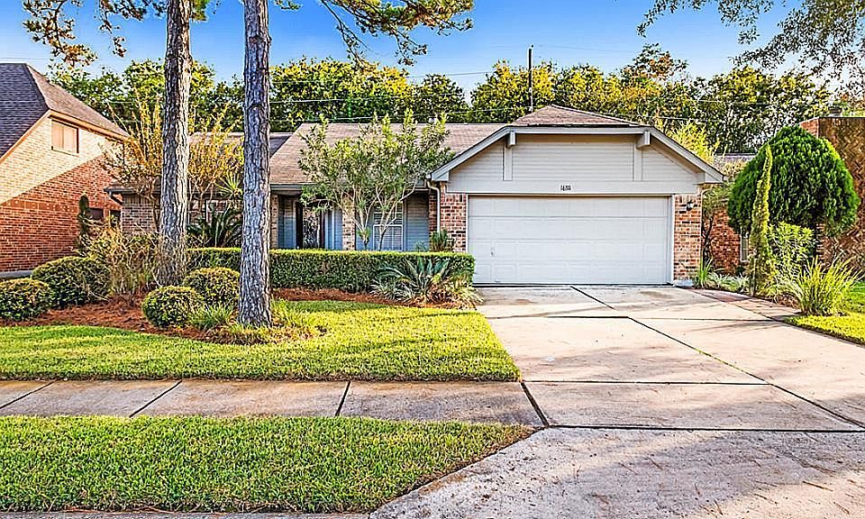 1st image of 16311 Pradera Dr