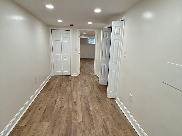2720 E Biddle St — Photo 15