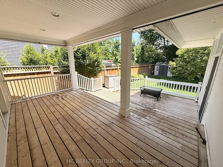 398 Maple Ave — Photo 33