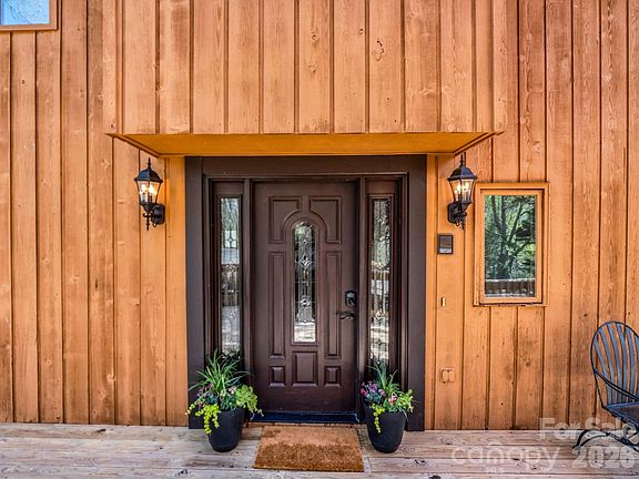 4th image of 307 Watership Rd