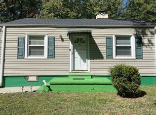 24 Foxhall Rd, Greenville, SC 29605