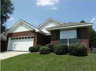 8270 Magnolia Village Dr N, Mobile, AL 36695