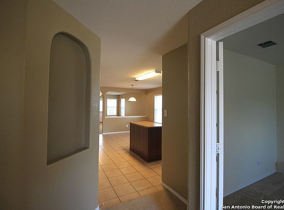 2nd image of 7502 Paraiso Poin