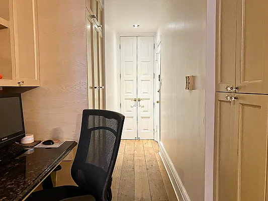 Rented by Sidewalk Realty LLC | media 12