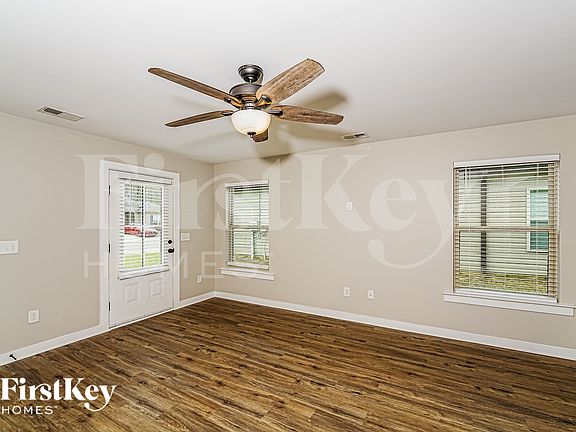 5th image of 155 Deer Creek Dr