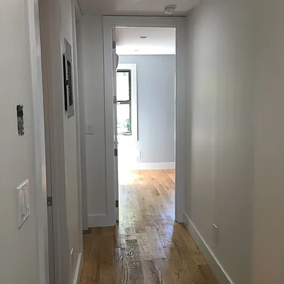 Rented by Nooklyn NYC LLC | media 4