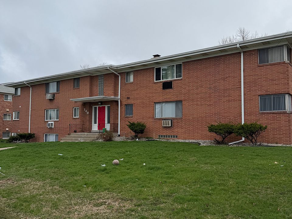 1st image of 740 Edgemont Blvd APT 8