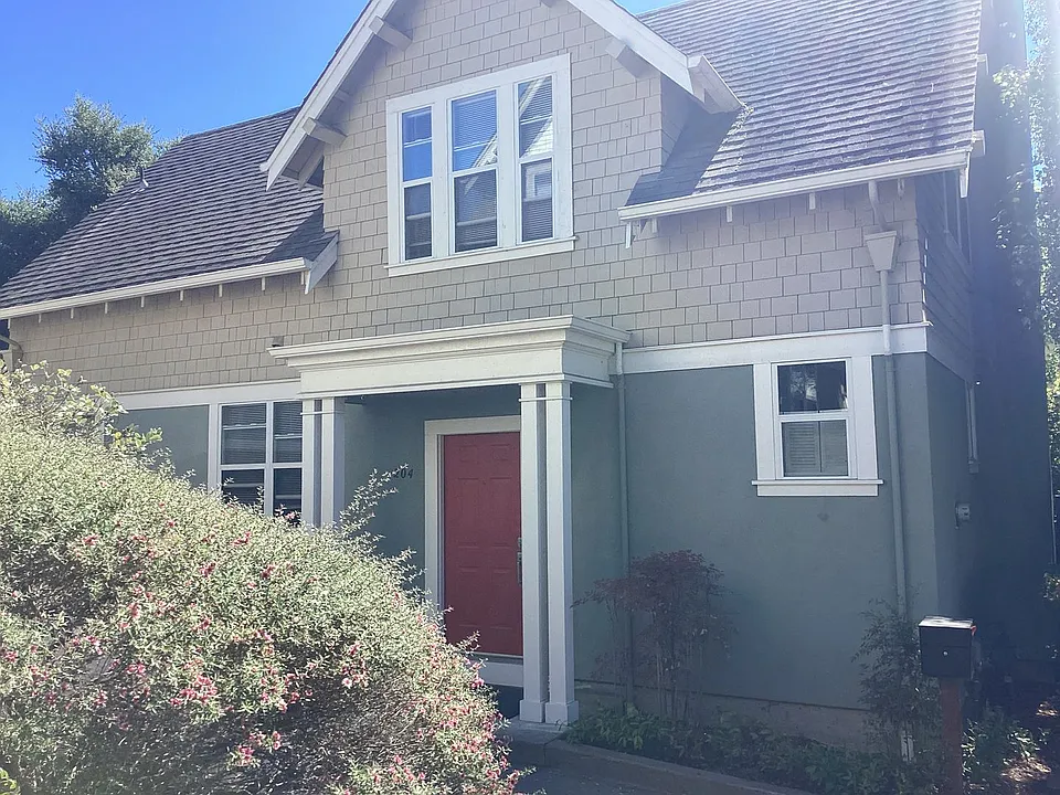 204 Roosevelt Ter