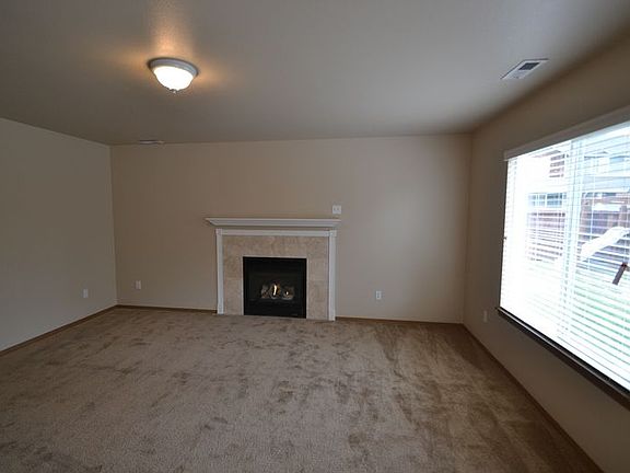 5th image of 11617 138th Street Ct E