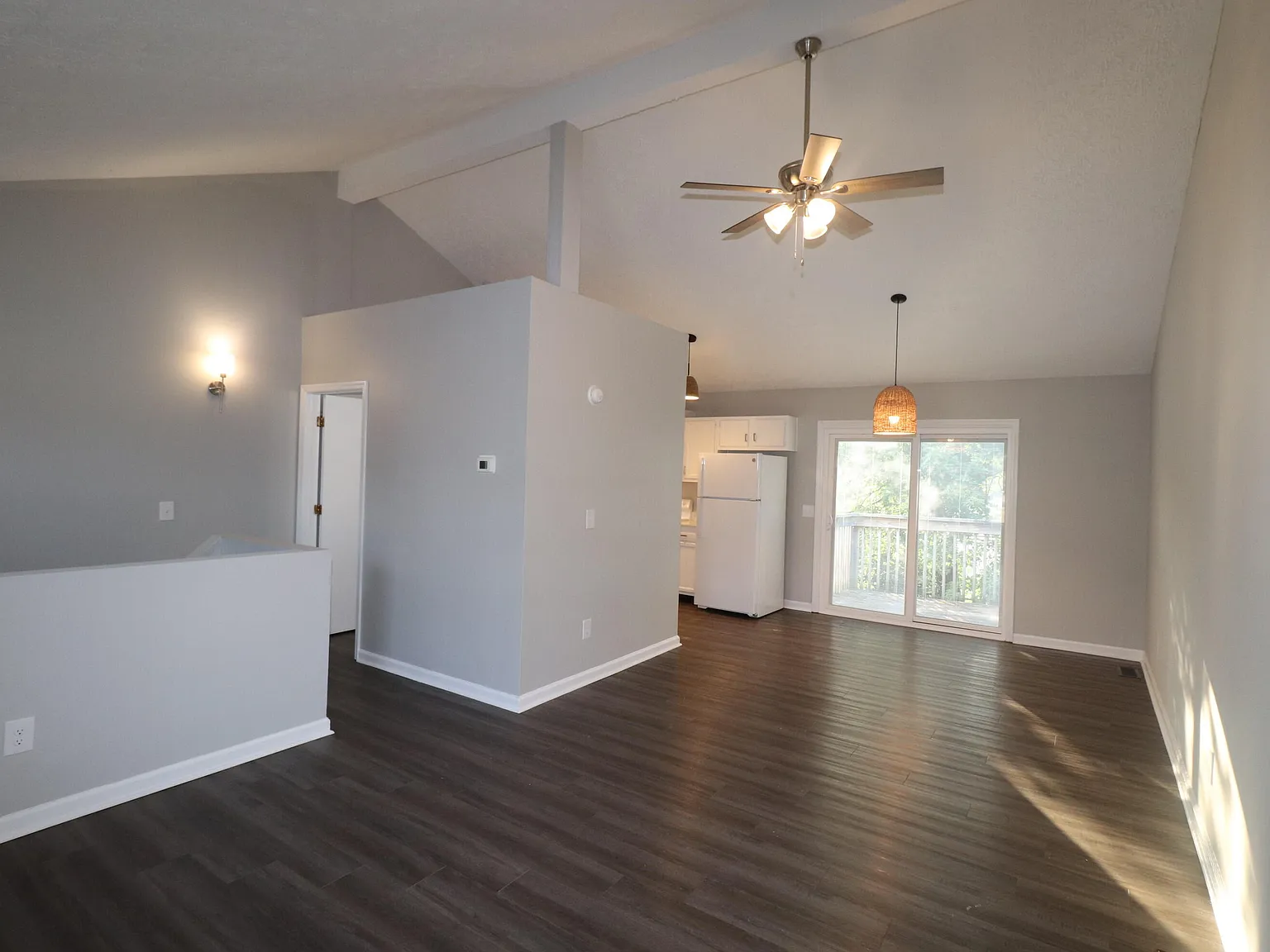 2 bed, 2.0 bath, 1044 sqft, $1,150 — Photo 4