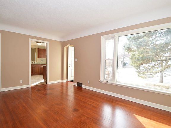 3rd image of 6709 Washburn Ave S