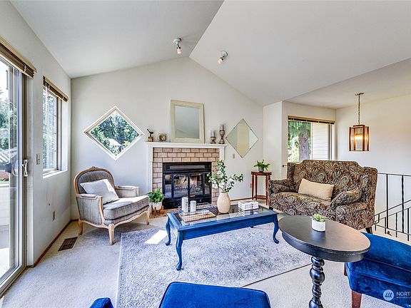 4th image of 8201 Winchester Court NW