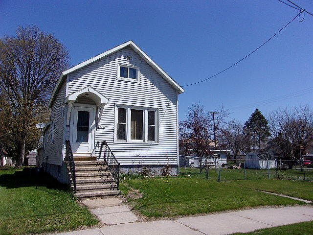 1st image of 604 13th Ave