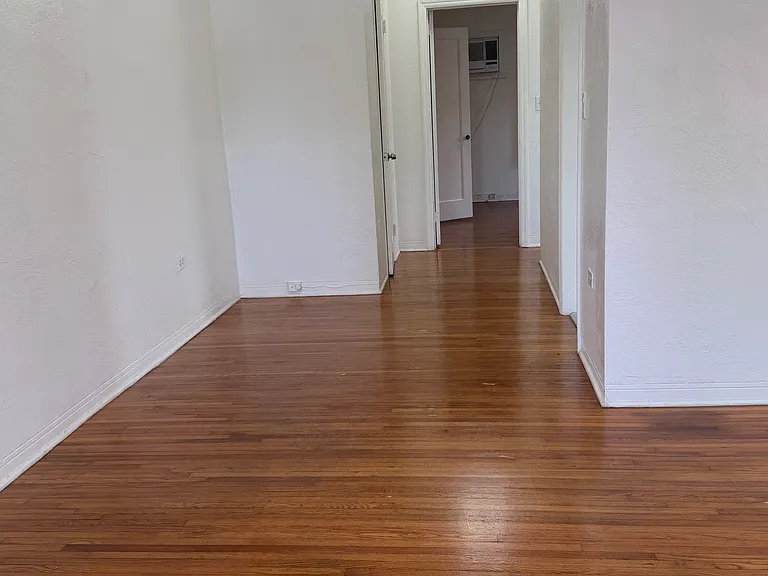 2770 SW 30th Ave #1 — Photo 7