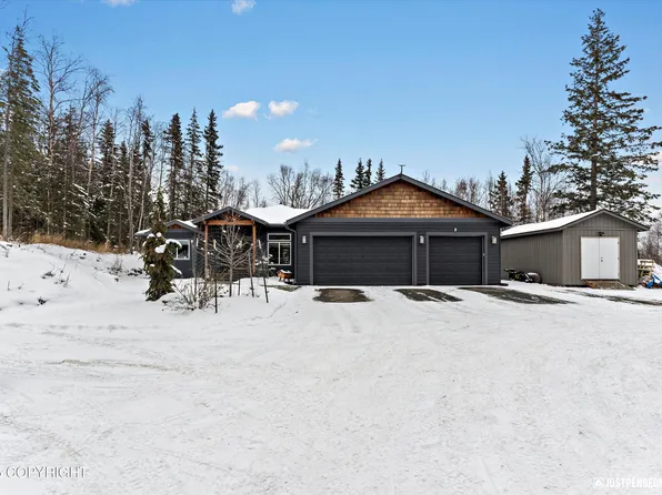 15233 Loc Loman Ln, Anchorage, AK 99516
