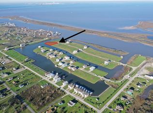 2001 Nelson Ave, Port Bolivar, TX 77650