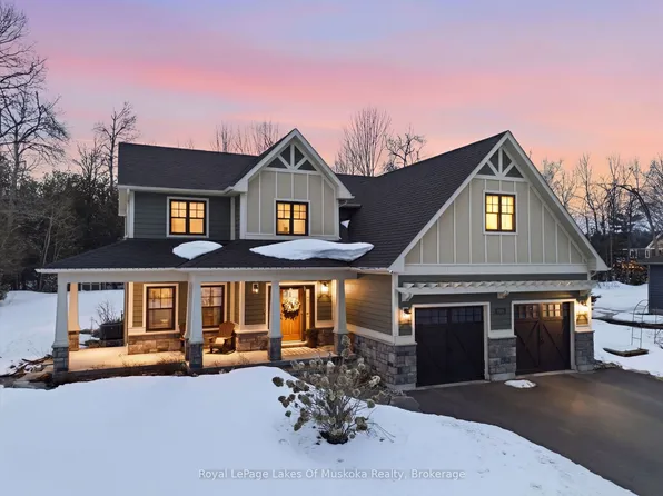 2029 Elana Dr, Severn, ON L3V 0C1