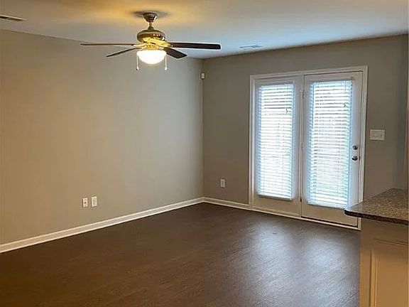 4th image of 2539 Gardner Park Dr