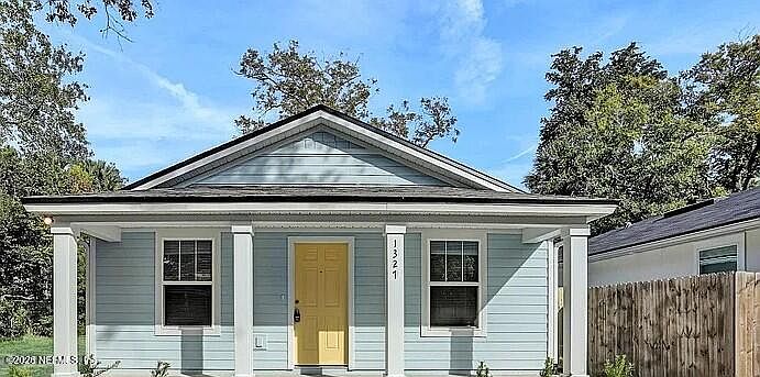 1st image of 1327 7TH Street W