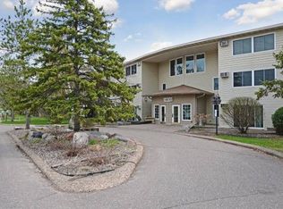 10301 Cedar Lake Rd APT 101, Minnetonka, MN 55305