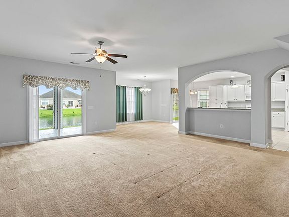 2nd image of 1611 Sapphire Dr.
