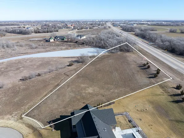 11755 W Cherese Cir, Wichita, KS 67215