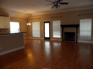 900 Turtle Dove Trl, College Station, TX 77845
