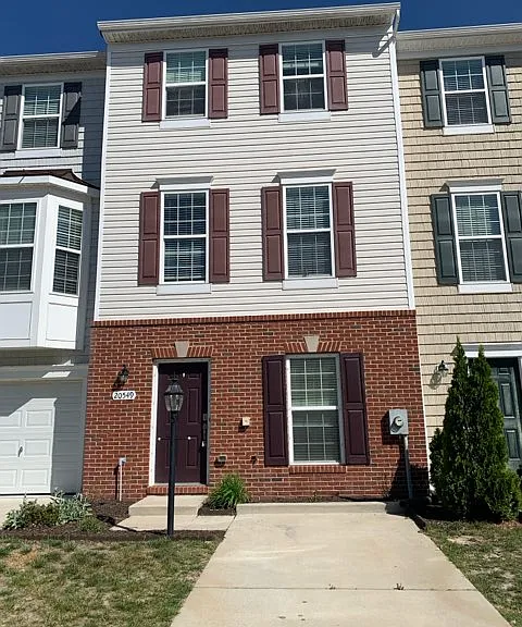 20549 Asheville Dr — Photo 1