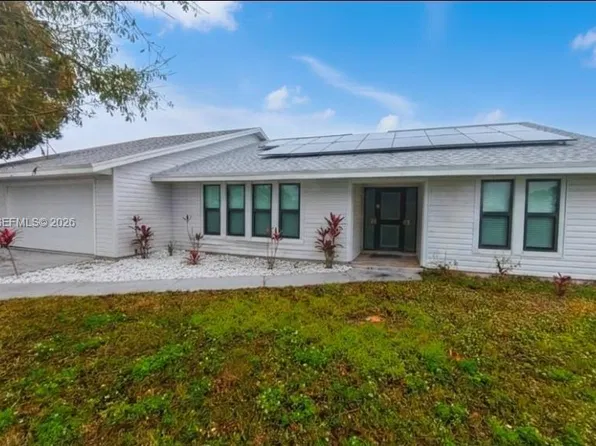 333 NE Greenbrier Ave, Port Saint Lucie, FL 34983