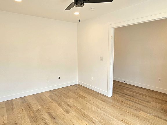 5th image of 1614 E Kelson Pl